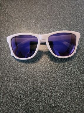 Goodr White Cat Eye Sunglasses with Purple Lenses. Brand New